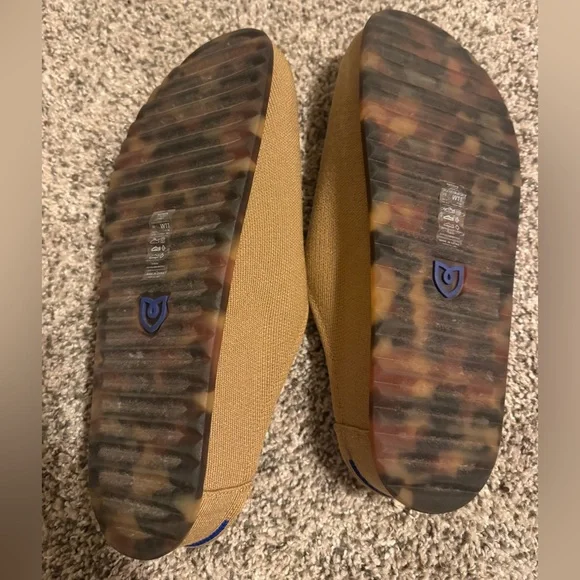 Like NEW! Rothy’s tan clogs, size 11 - Picture 4 of 4